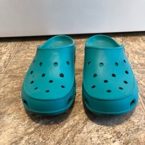 Crocs strapless clogs